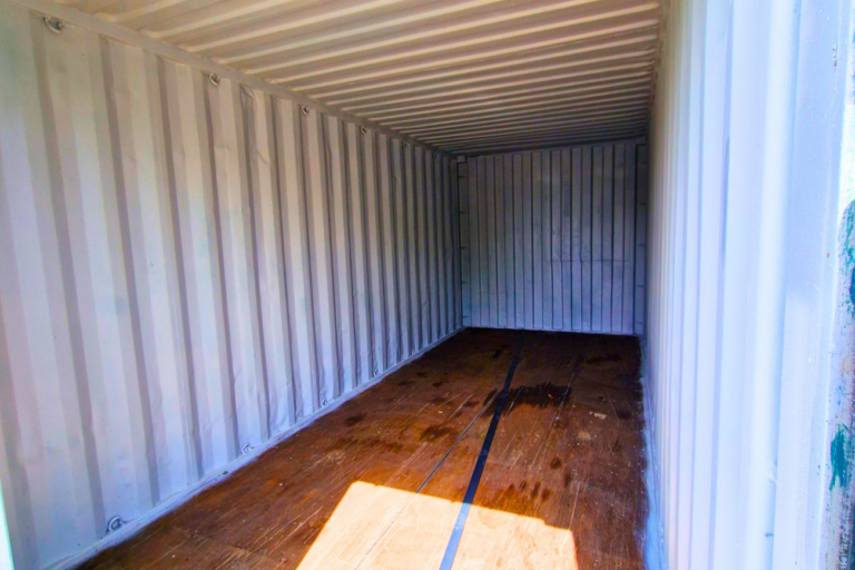 Self Storage for Airbnb Hosts and Serviced Accommodation Owners in Aveley and South Ockendon